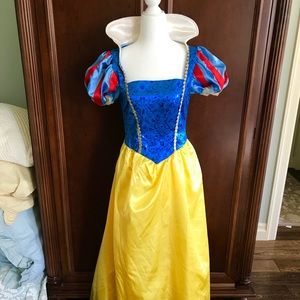 Snow White costume